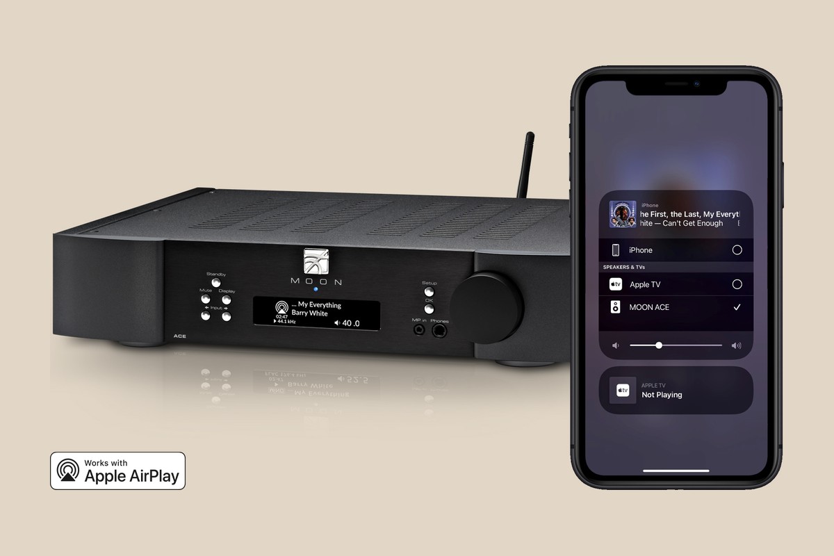 Amplificateur Moon compatible AirPlay 2 dans un salon