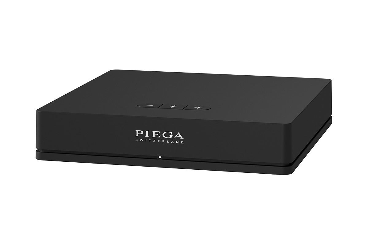 Vue de face du module avec touches de réglage et logo Piega Switzerland