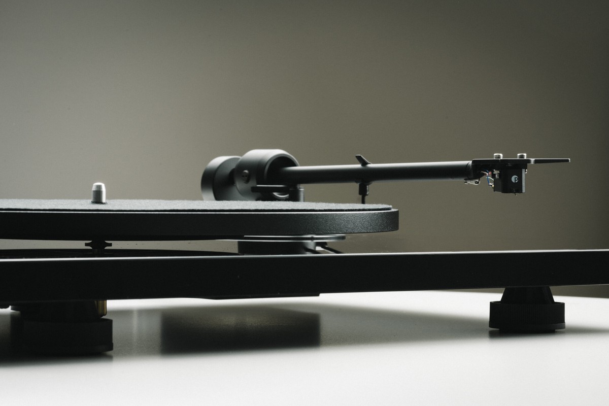 Black tonearm seen from the side