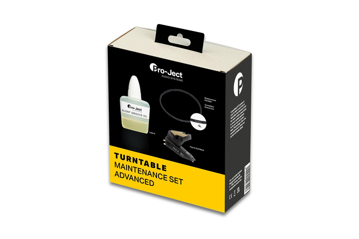 Box of the maintenance set with lubricant, belt and stylus