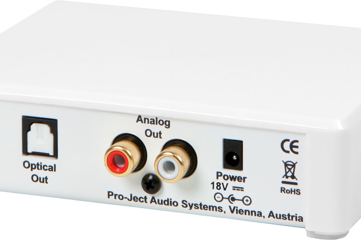 Optische, RCA- und Netzbuchse auf der Rückseite