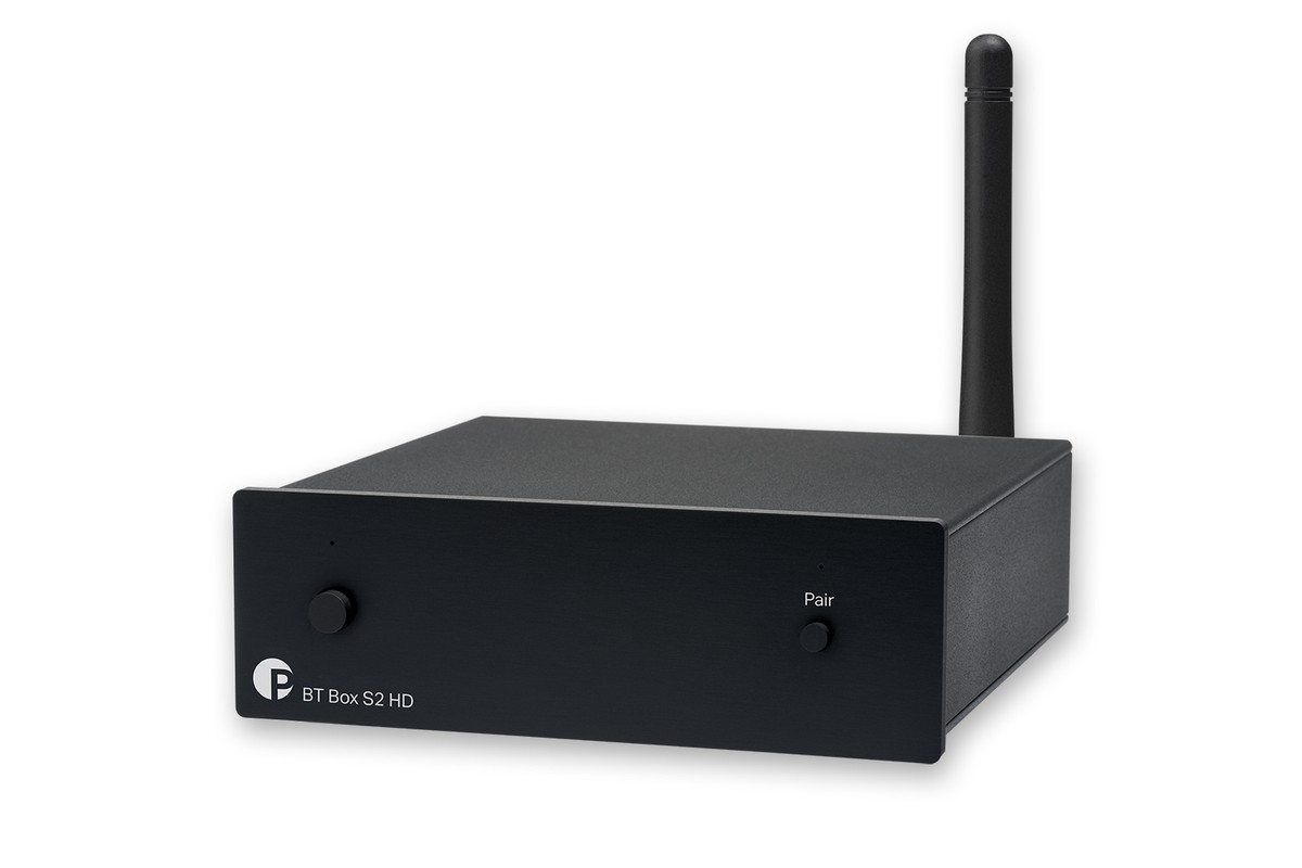 Schwarzer Bluetooth-Empfänger mit Antenne