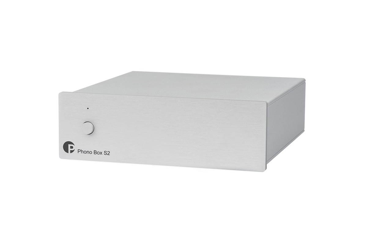Silver front seen at three-quarter angle
