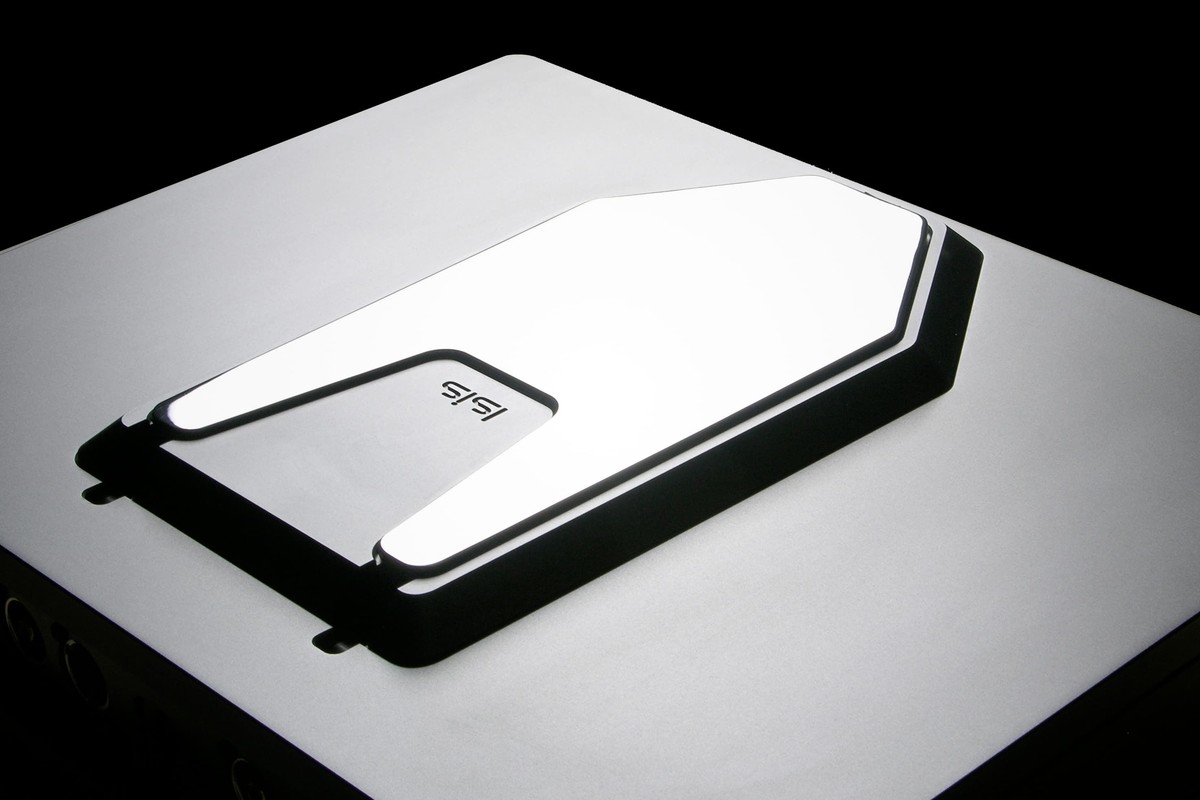 Cover and disc presser in open position