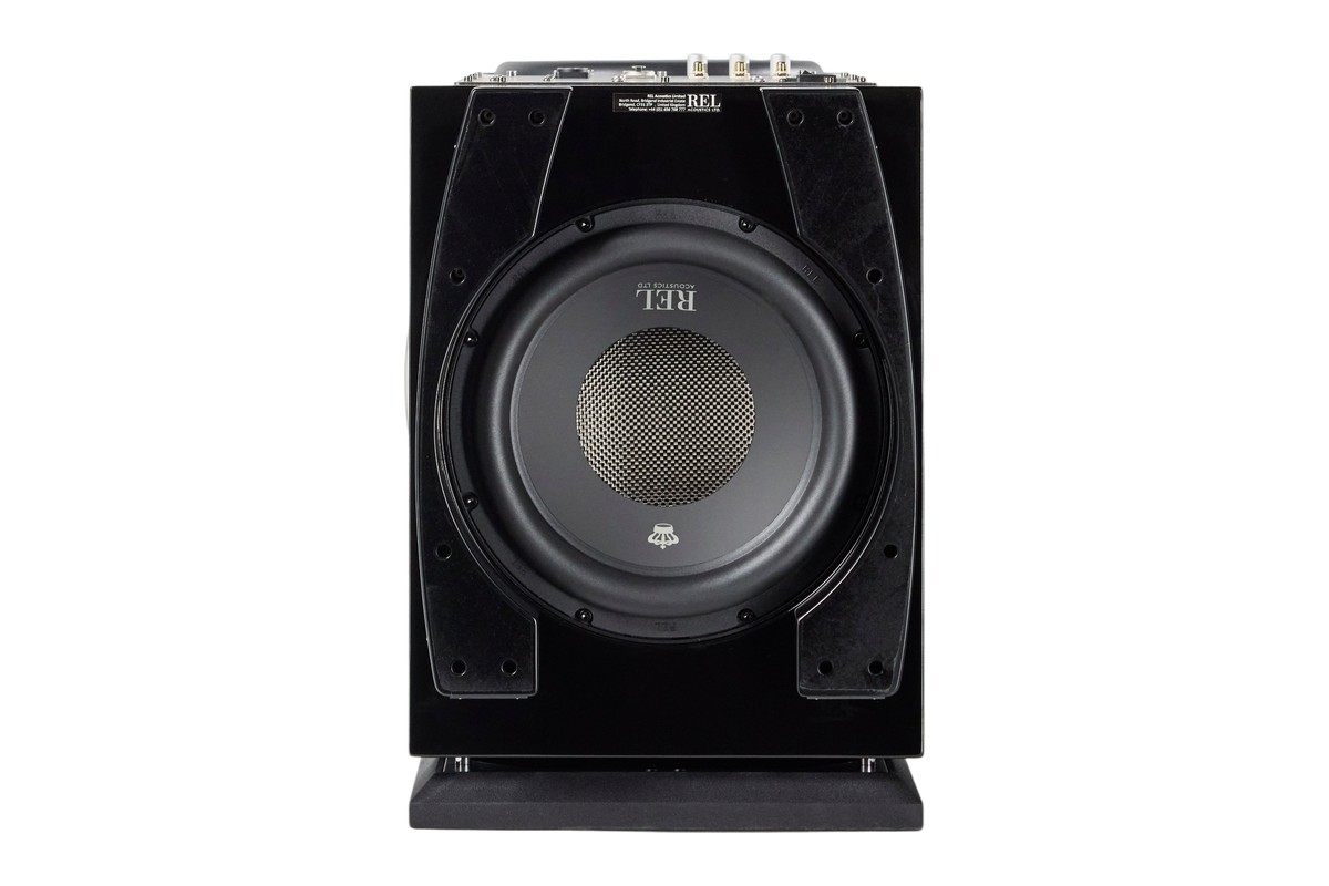 Unterseite des Subwoofers mit dem nach unten gerichteten Passivradiator