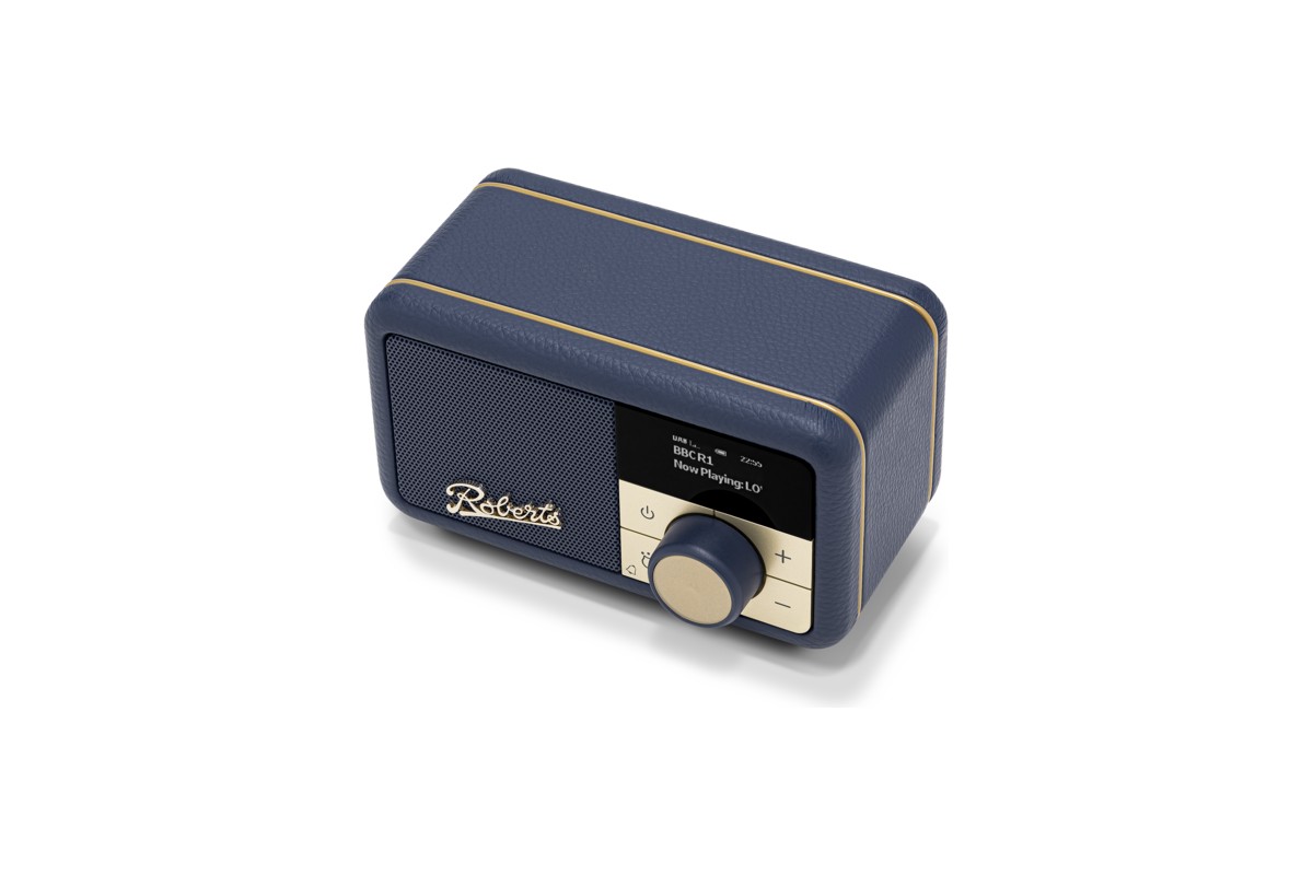 Radio rétro Midnight Blue vue de trois quarts en plongée sur fond blanc