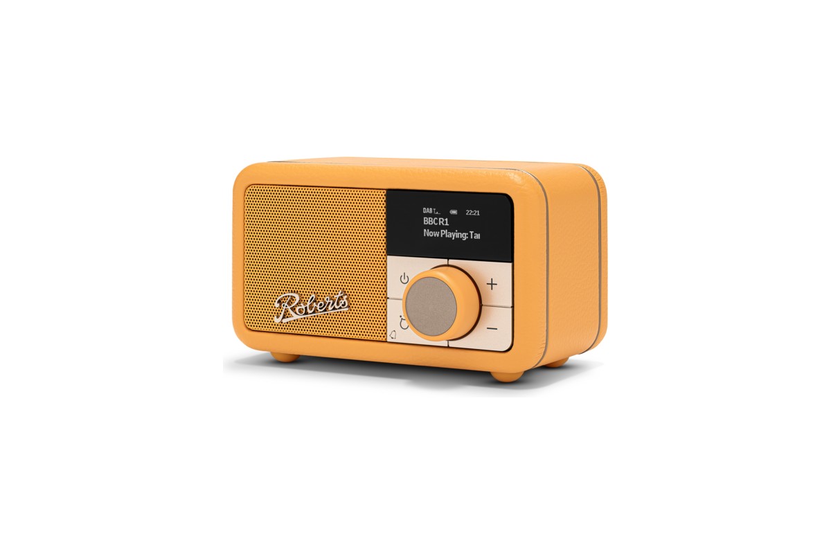 Radio Revival Petite 2 Sunburst Yellow, vue de trois quarts de face, fond blanc