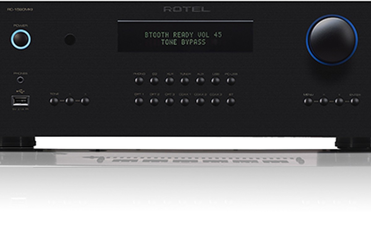 Préamplificateur Rotel RC-1590 MKII vue de face