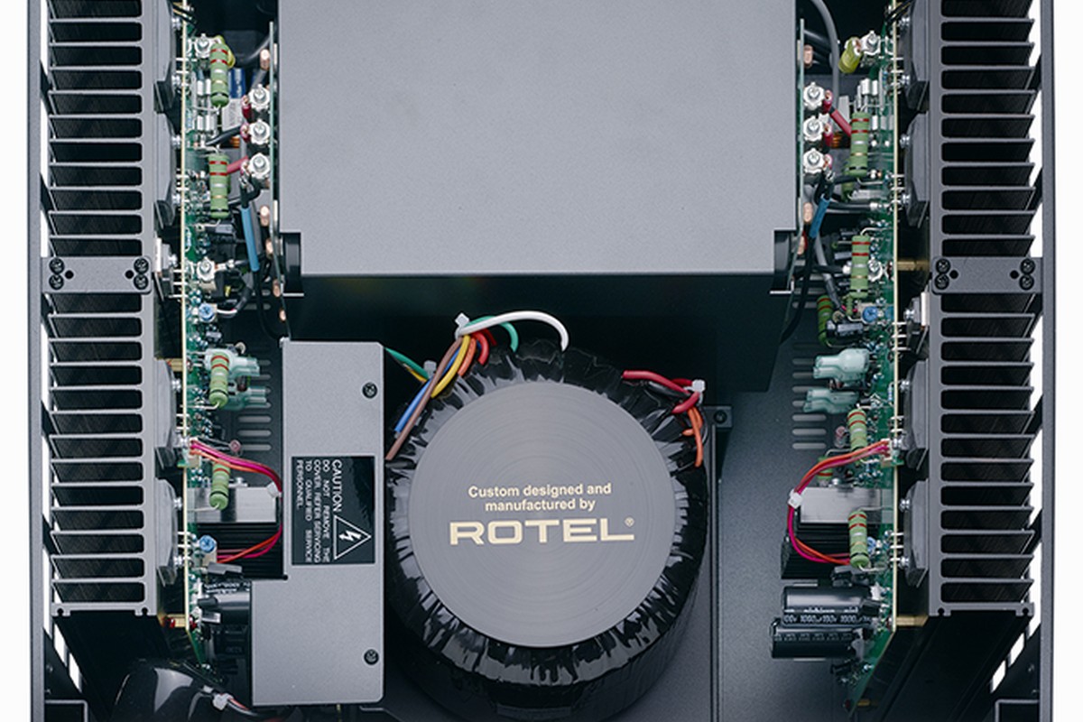 Amplificateur RB-1590 en rack