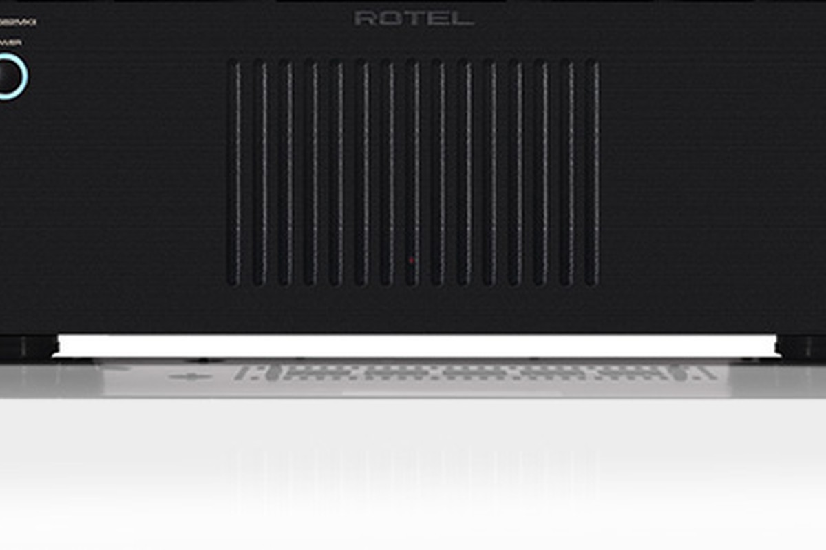 Amplificateur de puissance Rotel RB-1582 MKII vue de face