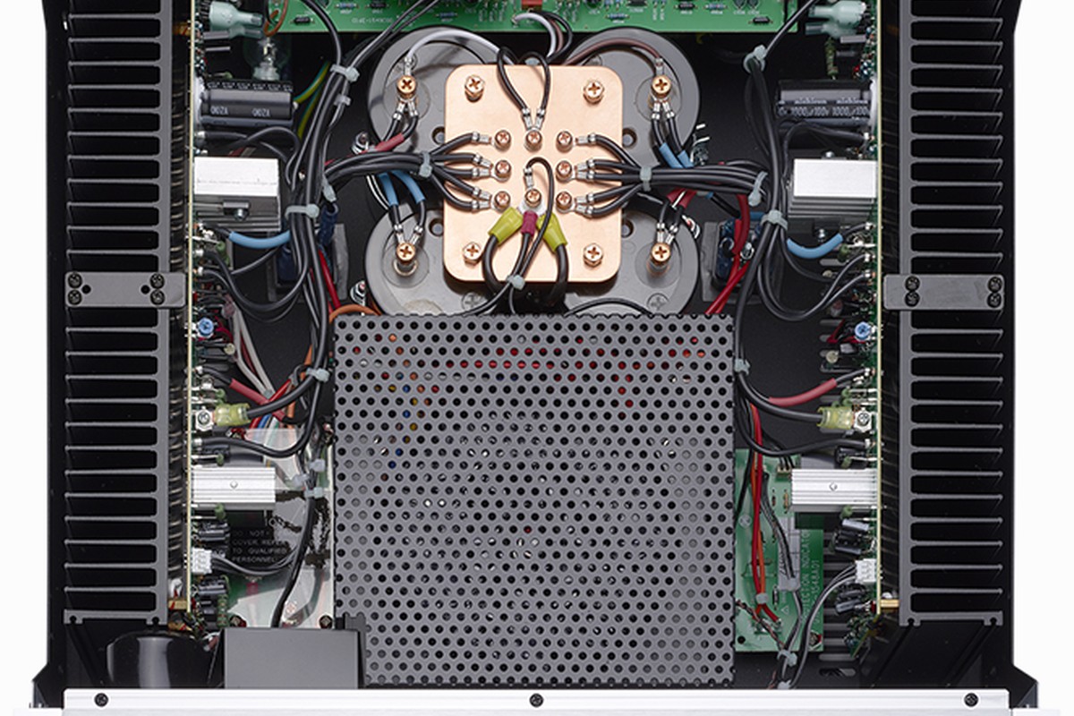 Amplificateur RB-1582 MKII en rack