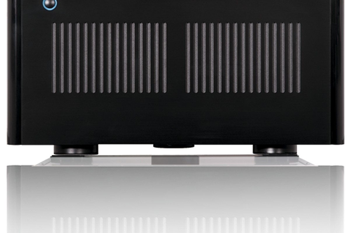 Amplificateur multicanal Rotel RMB-1587 MKII vue de face