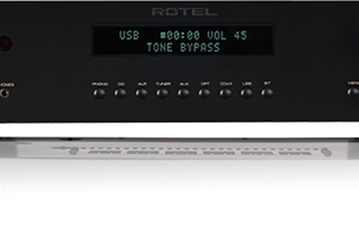 Préamplificateur Rotel RC-1572 MKII vue de face