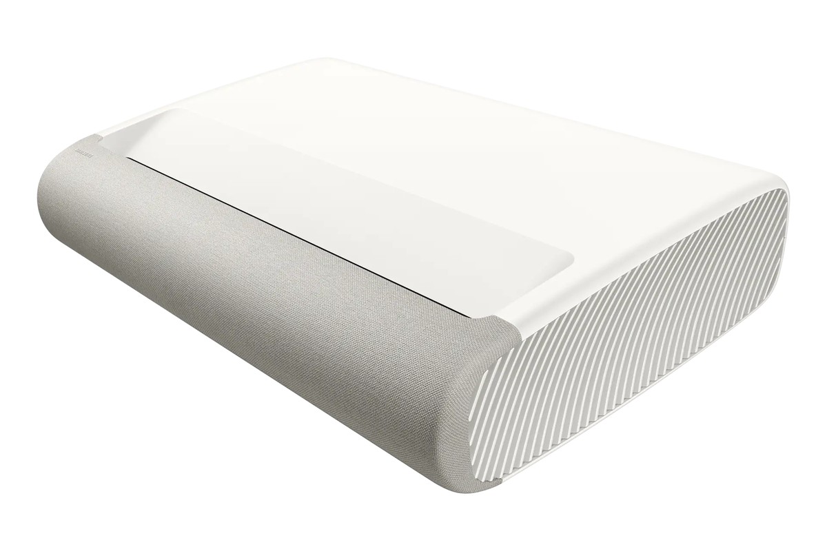 Projecteur diffusant un son immersif