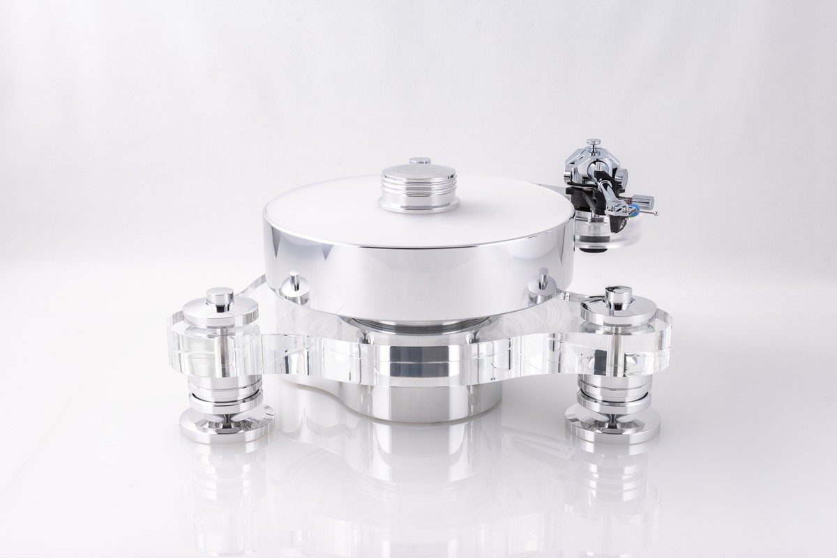 Clear acrylic chassis and platter
