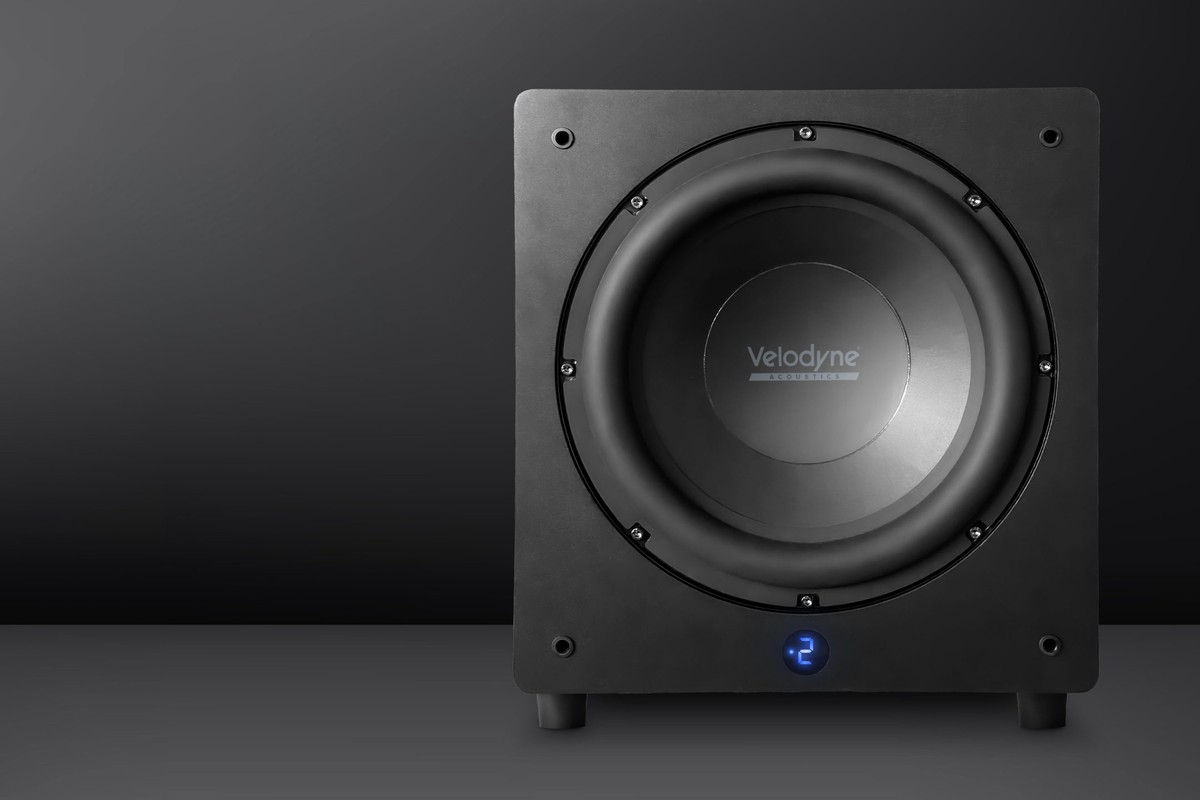 Caisson noir de face, témoin lumineux bleu