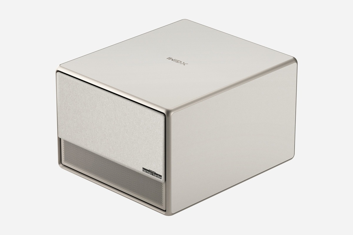 Top of the XGIMI HORIZON Ultra in Misty Gold finish