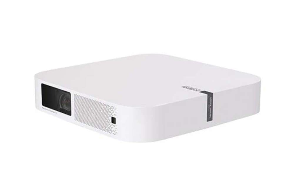 XGIMI Elfin three-quarter view, compact white chassis