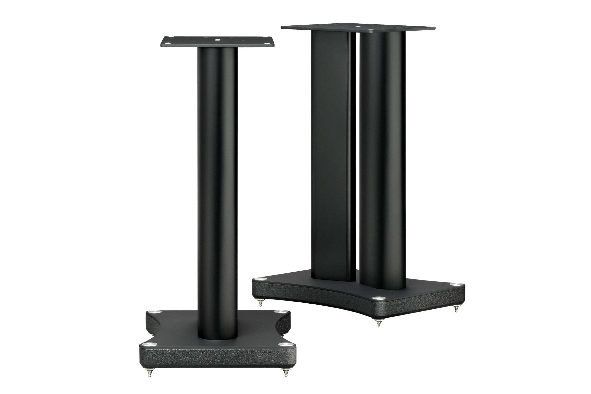 The two stands side by side, top plate and spikes